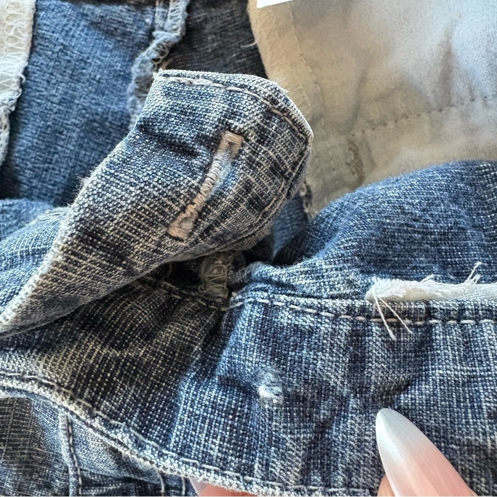 Rare Vintage 2001 Women's Levi's Denim Jean Shorts Size 10 Zipper Fly (32x4.5) - Picture 5 of 16